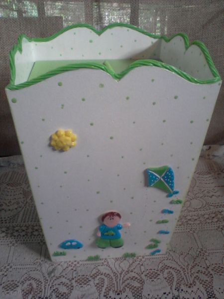 lixeira para quarto bebe